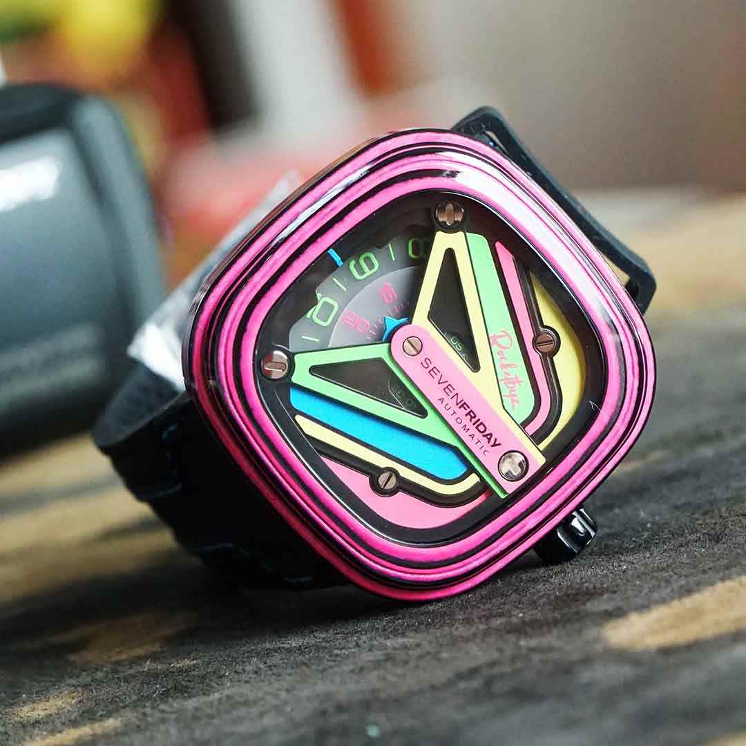 SEVENFRIDAY