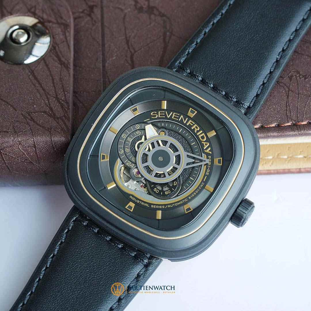 SEVENFRIDAY